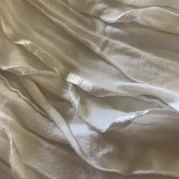 Express White Ruffle Blouse - Picture 4 of 4